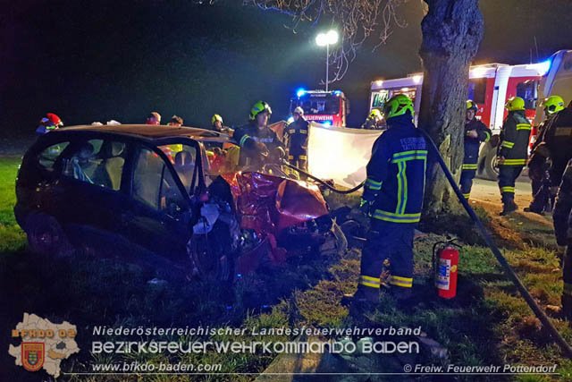 20190324 Verkehrsunfall auf der L157 Pottendorf-Tattendorf  Foto: © Pfingstl FF Pottendorf