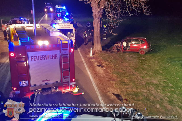 20190324 Verkehrsunfall auf der L157 Pottendorf-Tattendorf  Foto: © Pfingstl FF Pottendorf