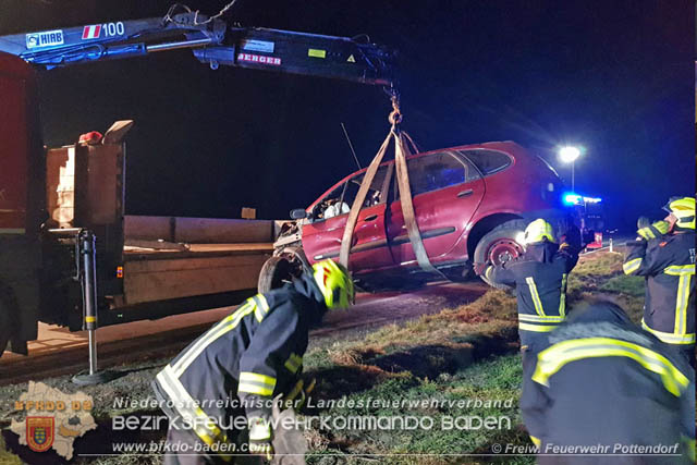 20190324 Verkehrsunfall auf der L157 Pottendorf-Tattendorf  Foto: © Pfingstl FF Pottendorf