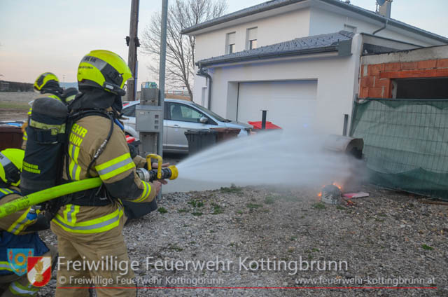 20190329 Brand einer Gasflasche in Kottingbrunn  Foto: © Freiwillige Feuerwehr Kottingbrunn