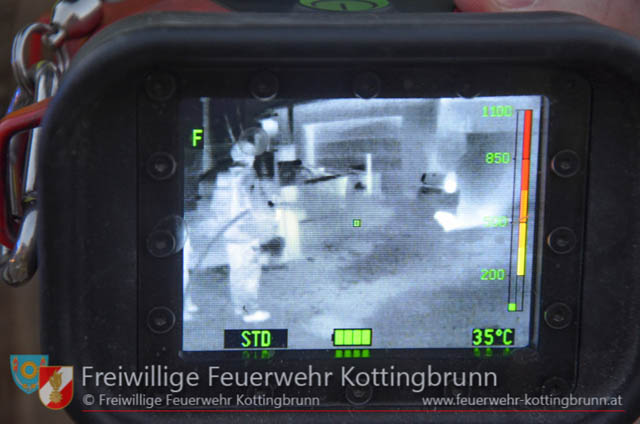 20190329 Brand einer Gasflasche in Kottingbrunn  Foto: © Freiwillige Feuerwehr Kottingbrunn