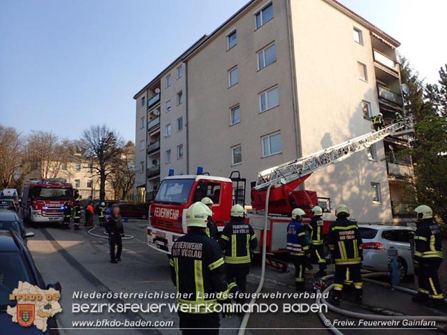 20190401 Brand in einer Gainfarner Wohnhausanlage  Foto: © Freiwillige Feuerwehr Gainfarn