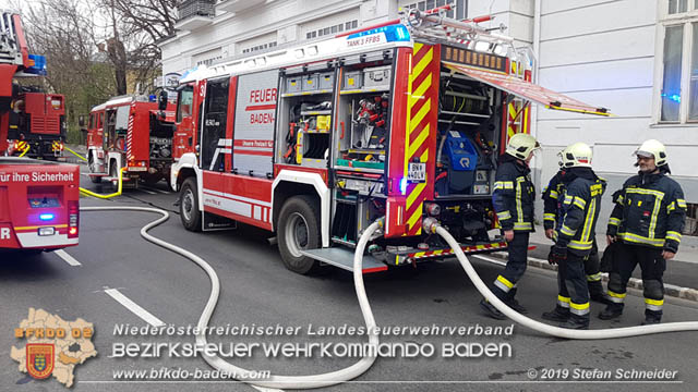 20190405 Kellerbrand in Badener Mehrparteienwohnhaus im Ortsteil Weikersdorf  Foto: © Stefan Schneider