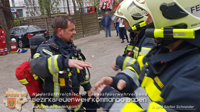 20190405 Kellerbrand in Badener Mehrparteienwohnhaus im Ortsteil Weikersdorf  Foto: © Stefan Schneider