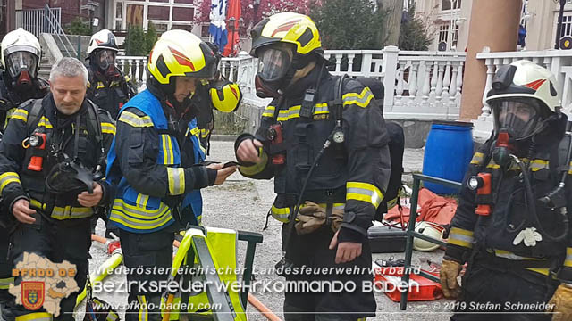 20190405 Kellerbrand in Badener Mehrparteienwohnhaus im Ortsteil Weikersdorf  Foto: © Stefan Schneider