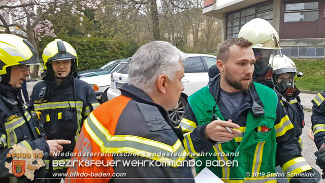 20190405 Kellerbrand in Badener Mehrparteienwohnhaus im Ortsteil Weikersdorf  Foto: © Stefan Schneider