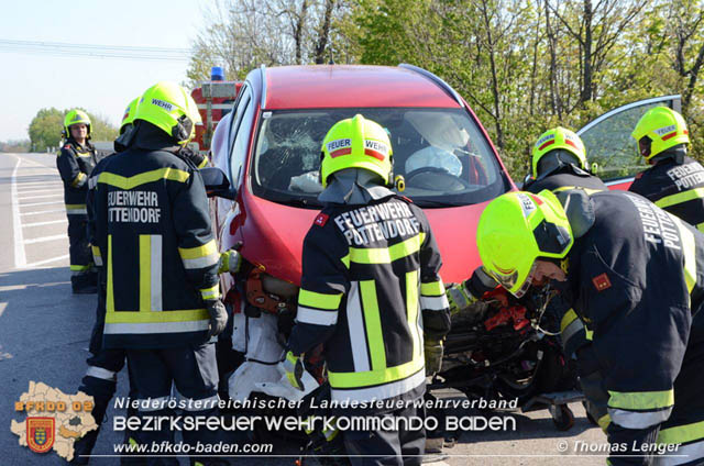 20190419 Verkehrsunfall auf der LB60 X A3 Pottendorf  Foto: © Thomas Lenger Monatsrevue.at