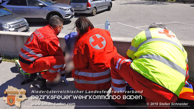 20190420 Schwerer Verkehrsunfall auf der LB212 im Ortsgebiet von Sooss Foto: © Stefan Schneider 20190420 Schwerer Verkehrsunfall auf der LB212 im Ortsgebiet von Sooss Foto: © Stefan Schneider
