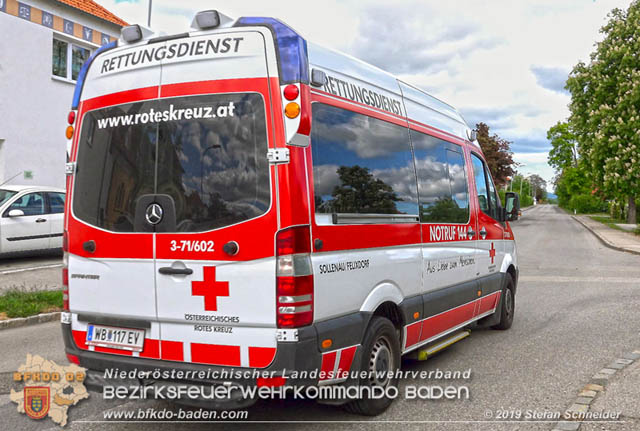 20190510 Verkehrsunfall im Zentrum Blumau-Neurißhof  Foto: © Stefan Schneider BFK Baden