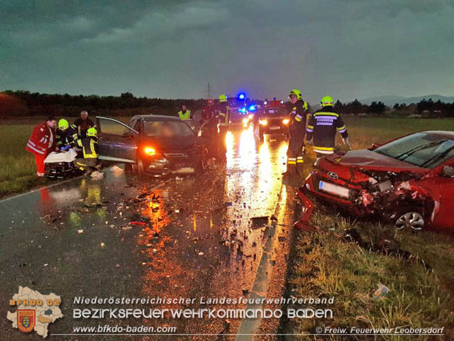 20190511 Verkehrsunfall auf der L4040 bei Leobersdorf  Foto: © Martin Pock  FF Leobersdorf