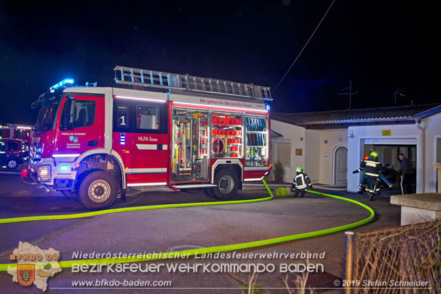 20190512 Grossbrand mit gefaehrlichen Detonationen bei einem Autohaus im Gewerbegebiet Tribuswinkel-Oeynhausen   Foto: © Stefan Schneider