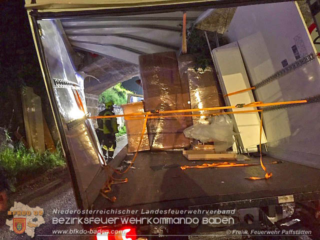 20190518 Fahrzeugbergung in Pfaffstätten Einödstraße  Foto: © Freiwillige Feuerwehr Pfaffstätten