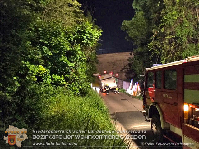 20190518 Fahrzeugbergung in Pfaffstätten Einödstraße  Foto: © Freiwillige Feuerwehr Pfaffstätten