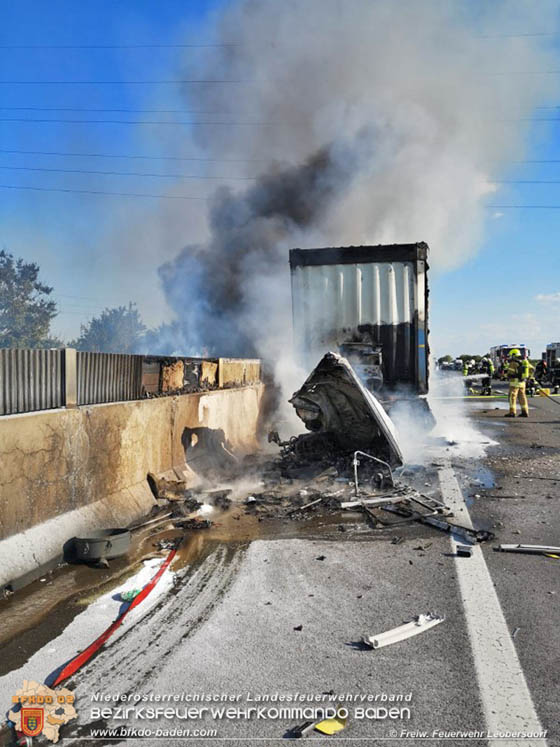 20190524 Schwerer LKW Unfall auf der A2 zwischen Wöllersdorf u. Leobersdorf  Foto: ©  FF Leobersdorf