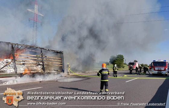 20190524 Schwerer LKW Unfall auf der A2 zwischen Wöllersdorf u. Leobersdorf  Foto: ©  FF Leobersdorf