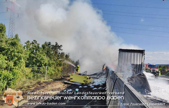20190524 Schwerer LKW Unfall auf der A2 zwischen Wöllersdorf u. Leobersdorf  Foto: ©  FF Leobersdorf
