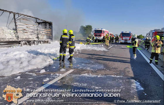 20190524 Schwerer LKW Unfall auf der A2 zwischen Wöllersdorf u. Leobersdorf  Foto: ©  FF Leobersdorf