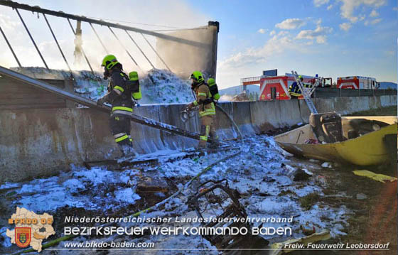 20190524 Schwerer LKW Unfall auf der A2 zwischen Wöllersdorf u. Leobersdorf  Foto: ©  FF Leobersdorf