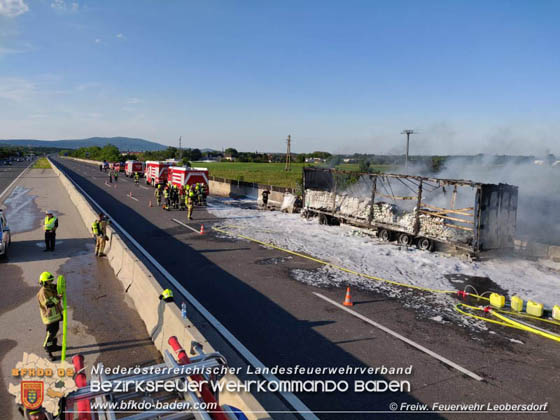 20190524 Schwerer LKW Unfall auf der A2 zwischen Wöllersdorf u. Leobersdorf  Foto: ©  FF Leobersdorf