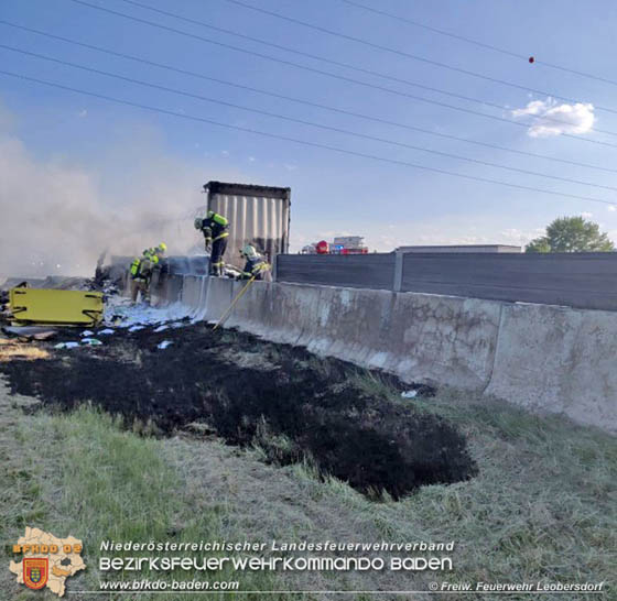 20190524 Schwerer LKW Unfall auf der A2 zwischen Wöllersdorf u. Leobersdorf  Foto: ©  FF Leobersdorf