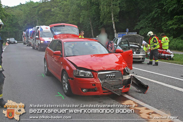 20190526  Verkehrsunfall LB210 x Siegenfeld  Foto: © Joachim Zagler