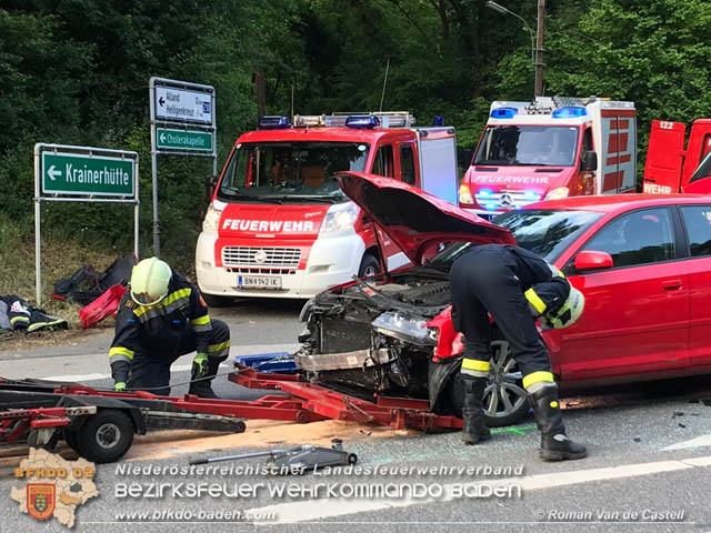 20190526 Verkehrsunfall LB210 x Siegenfeld Foto: © Roman Van de Castell FF Baden-Stadt 20190526 Verkehrsunfall LB210 x Siegenfeld Foto: © Roman Van de Castell FF Baden-Stadt