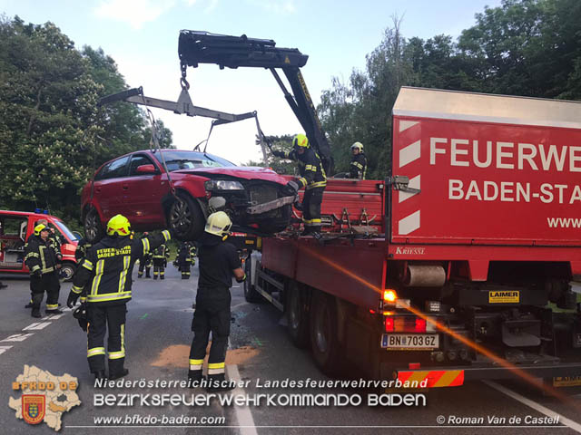 20190526 Verkehrsunfall LB210 x Siegenfeld Foto: © Roman Van de Castell FF Baden-Stadt 20190526 Verkehrsunfall LB210 x Siegenfeld Foto: © Roman Van de Castell FF Baden-Stadt
