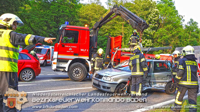 20190526 Verkehrsunfall LB210 x Siegenfeld Foto: © Stefan Schneider FF Baden-Stadt 20190526 Verkehrsunfall LB210 x Siegenfeld Foto: © Stefan Schneider FF Baden-Stadt