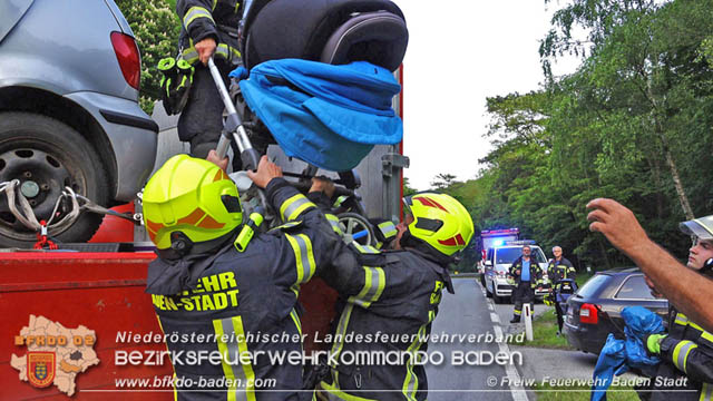 20190526 Verkehrsunfall LB210 x Siegenfeld Foto: © Stefan Schneider FF Baden-Stadt 20190526 Verkehrsunfall LB210 x Siegenfeld Foto: © Stefan Schneider FF Baden-Stadt