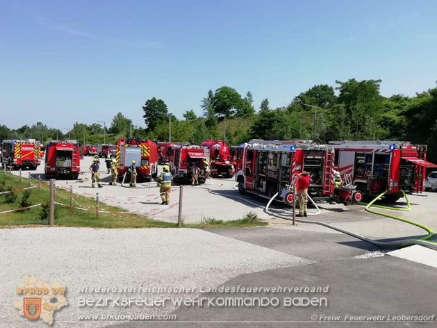 20190614 Großbrand Leobersdorf - Fotos: Bernd Taxberger, FF Leobersdorf, FF Bad Vöslau