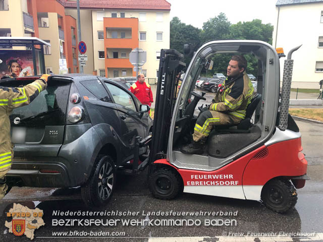 20190713 Verkehrsunfall in Ebreichsdorf Foto: © Freiwillige Feuerwehr Ebreichsdorf 20190713 Verkehrsunfall in Ebreichsdorf Foto: © Freiwillige Feuerwehr Ebreichsdorf