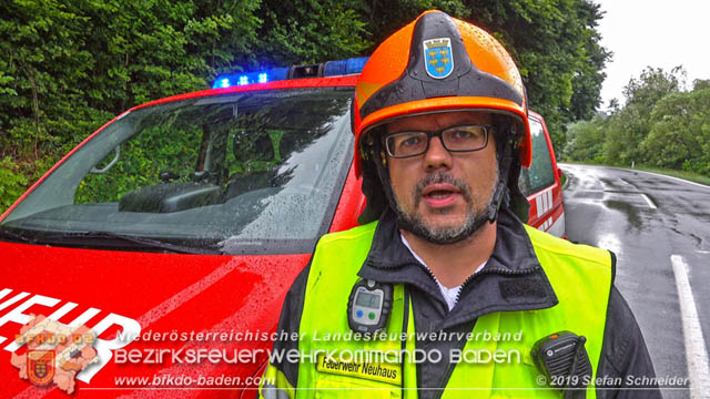 20190713 4 köpfige Familie verunfalt mit Pkw auf der LB 11 bei Neuhaus Foto: © Stefan Schneider BFK Baden 20190713 4 köpfige Familie verunfalt mit Pkw auf der LB 11 bei Neuhaus Foto: © Stefan Schneider BFK Baden