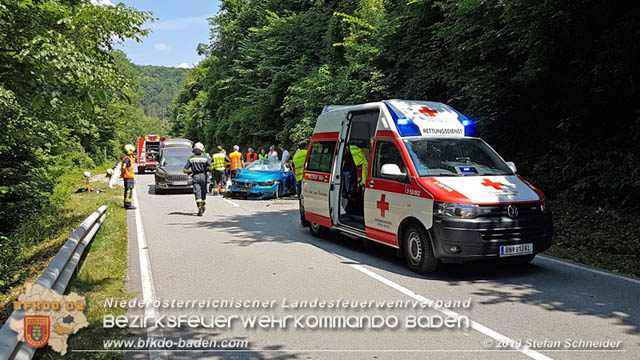 20190716 Verkehrsunfall auf der LB210 Helenental  Fotos: © Stefan Schneider FF Baden-Stadt