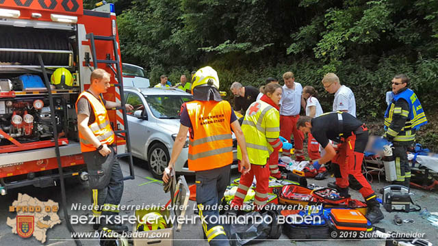 20190716 Verkehrsunfall auf der LB210 Helenental  Fotos: © Stefan Schneider FF Baden-Stadt