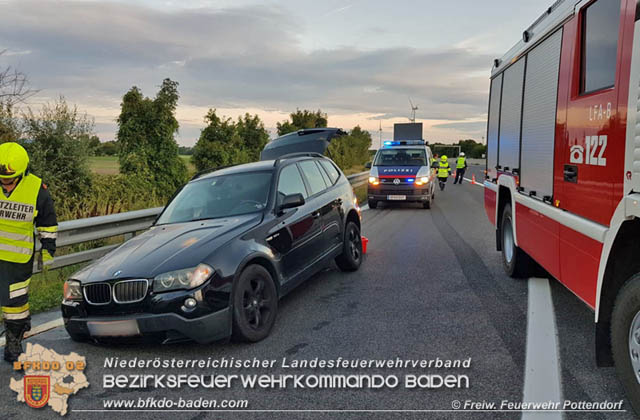 20190817 Verkehrsunfall auf der A3 zwischen Pottendorf und Ebreichsdorf-West Foto: © Freiwillige Feuerwehr Pottendorf 20190817 Verkehrsunfall auf der A3 zwischen Pottendorf und Ebreichsdorf-West Foto: © Freiwillige Feuerwehr Pottendorf