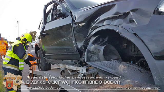 20190817 Verkehrsunfall auf der A3 zwischen Pottendorf und Ebreichsdorf-West Foto: © Freiwillige Feuerwehr Pottendorf 20190817 Verkehrsunfall auf der A3 zwischen Pottendorf und Ebreichsdorf-West Foto: © Freiwillige Feuerwehr Pottendorf