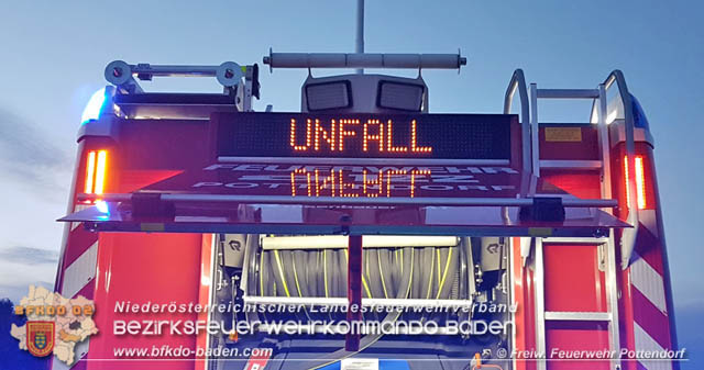 20190817 Verkehrsunfall auf der A3 zwischen Pottendorf und Ebreichsdorf-West  Foto: © Freiwillige Feuerwehr Pottendorf