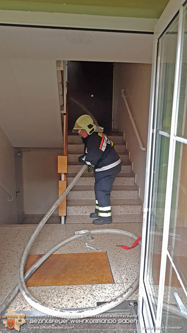 20190827 Brand in der Wohnung eines Traiskirchner Mehrpartein-Wohnhaus  Foto: Stefan Schneider