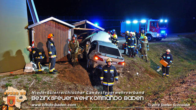 20191004 Verkehrsunfall zwischen Günselsdorf (Gemeindegebiet Schönau a.d.Triesting) und Sollenau  Foto: © Stefan Schneider