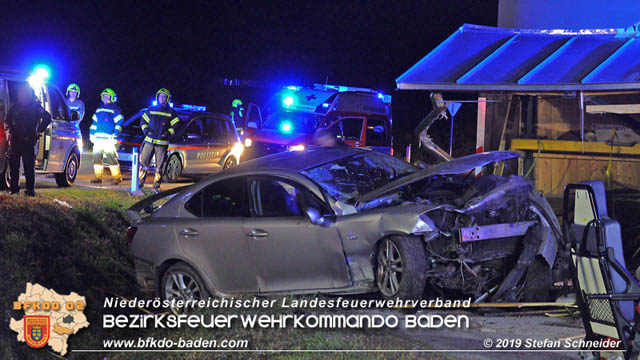 20191004 Verkehrsunfall zwischen Günselsdorf (Gemeindegebiet Schönau a.d.Triesting) und Sollenau  Foto: © Stefan Schneider