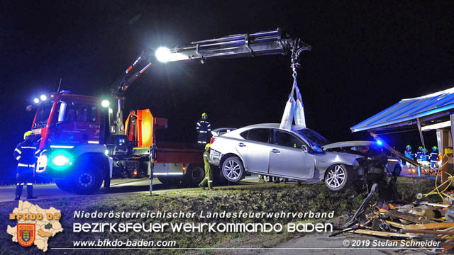 20191004 Verkehrsunfall zwischen Günselsdorf (Gemeindegebiet Schönau a.d.Triesting) und Sollenau  Foto: © Stefan Schneider