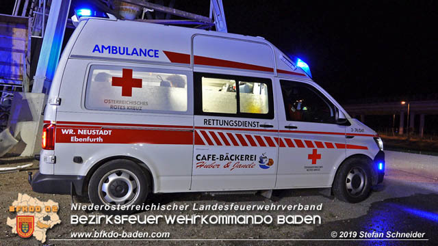 20191004 Verkehrsunfall zwischen Günselsdorf (Gemeindegebiet Schönau a.d.Triesting) und Sollenau  Foto: © Stefan Schneider