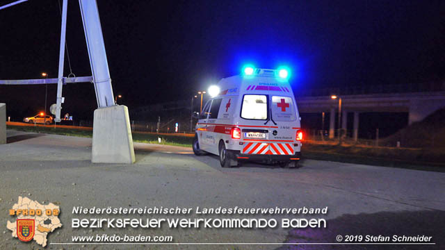 20191004 Verkehrsunfall zwischen Günselsdorf (Gemeindegebiet Schönau a.d.Triesting) und Sollenau  Foto: © Stefan Schneider