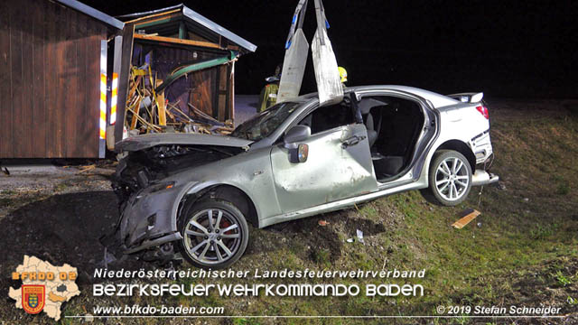 20191004 Verkehrsunfall zwischen Günselsdorf (Gemeindegebiet Schönau a.d.Triesting) und Sollenau  Foto: © Stefan Schneider