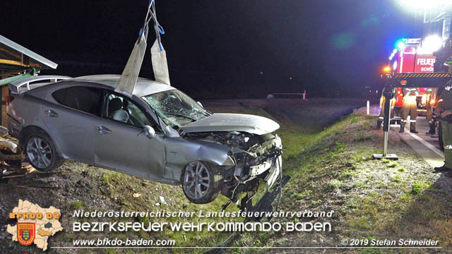 20191004 Verkehrsunfall zwischen Günselsdorf (Gemeindegebiet Schönau a.d.Triesting) und Sollenau  Foto: © Stefan Schneider