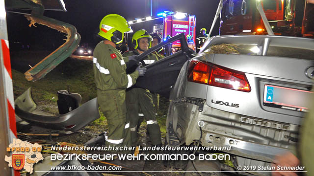 20191004 Verkehrsunfall zwischen Günselsdorf (Gemeindegebiet Schönau a.d.Triesting) und Sollenau  Foto: © Stefan Schneider