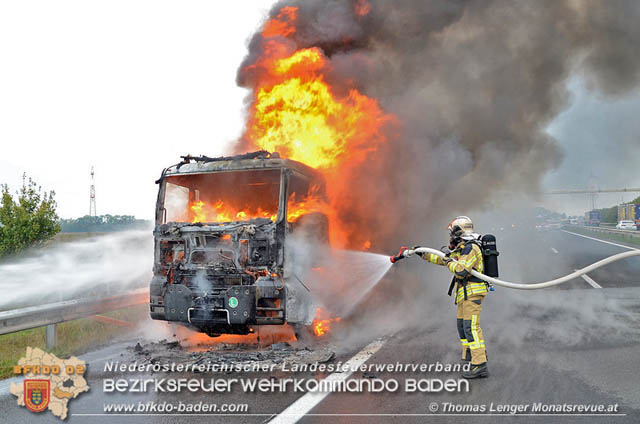 20191015 Lkw in Vollbrand auf der A3 Trumau - Ebreichsdorf  Foto: © Thomas Lenger Monatsrevue.at