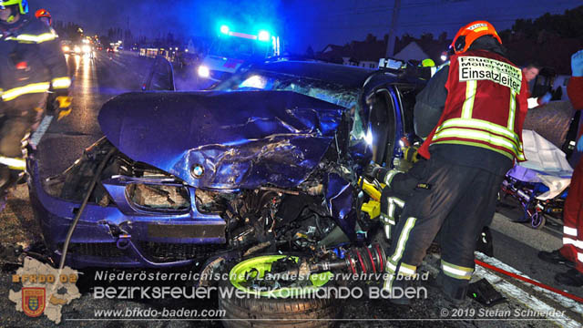 20191017 Frontalzusammenstoss zweier Pkw auf der LB17 bei Moellerdorf  Foto: © Stefan Schneider