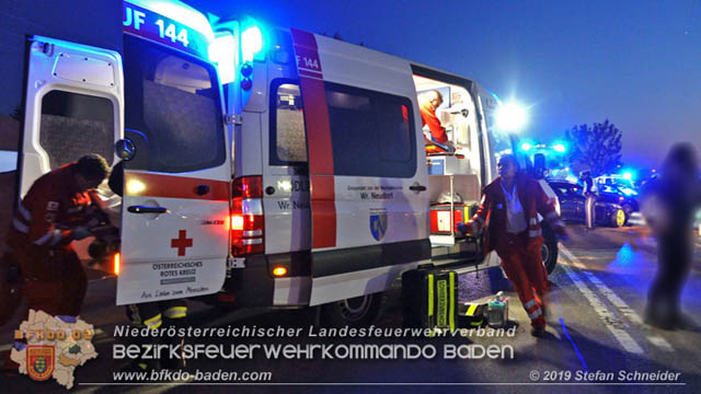 20191017 Frontalzusammenstoss zweier Pkw auf der LB17 bei Moellerdorf  Foto: © Stefan Schneider