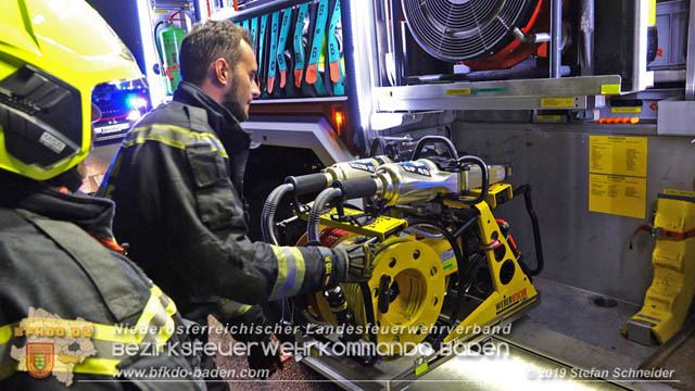 20191017 Frontalzusammenstoss zweier Pkw auf der LB17 bei Moellerdorf  Foto: © Stefan Schneider